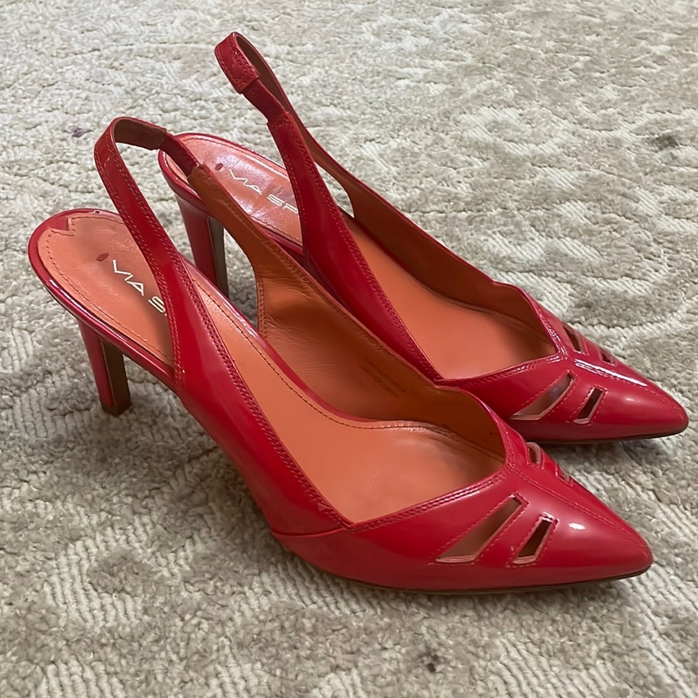 Via Spiga red patent leather low/ medium heel